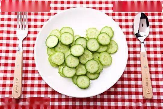 吃瓜最佳服装图片大全,盘点最佳服装搭配图片大全