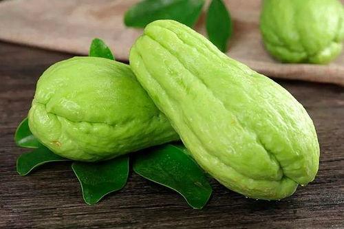 吃瓜唯唯美甲,指尖艺术新风尚