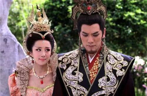 妲己上朝吃瓜,宫廷风云中的瓜田乐事